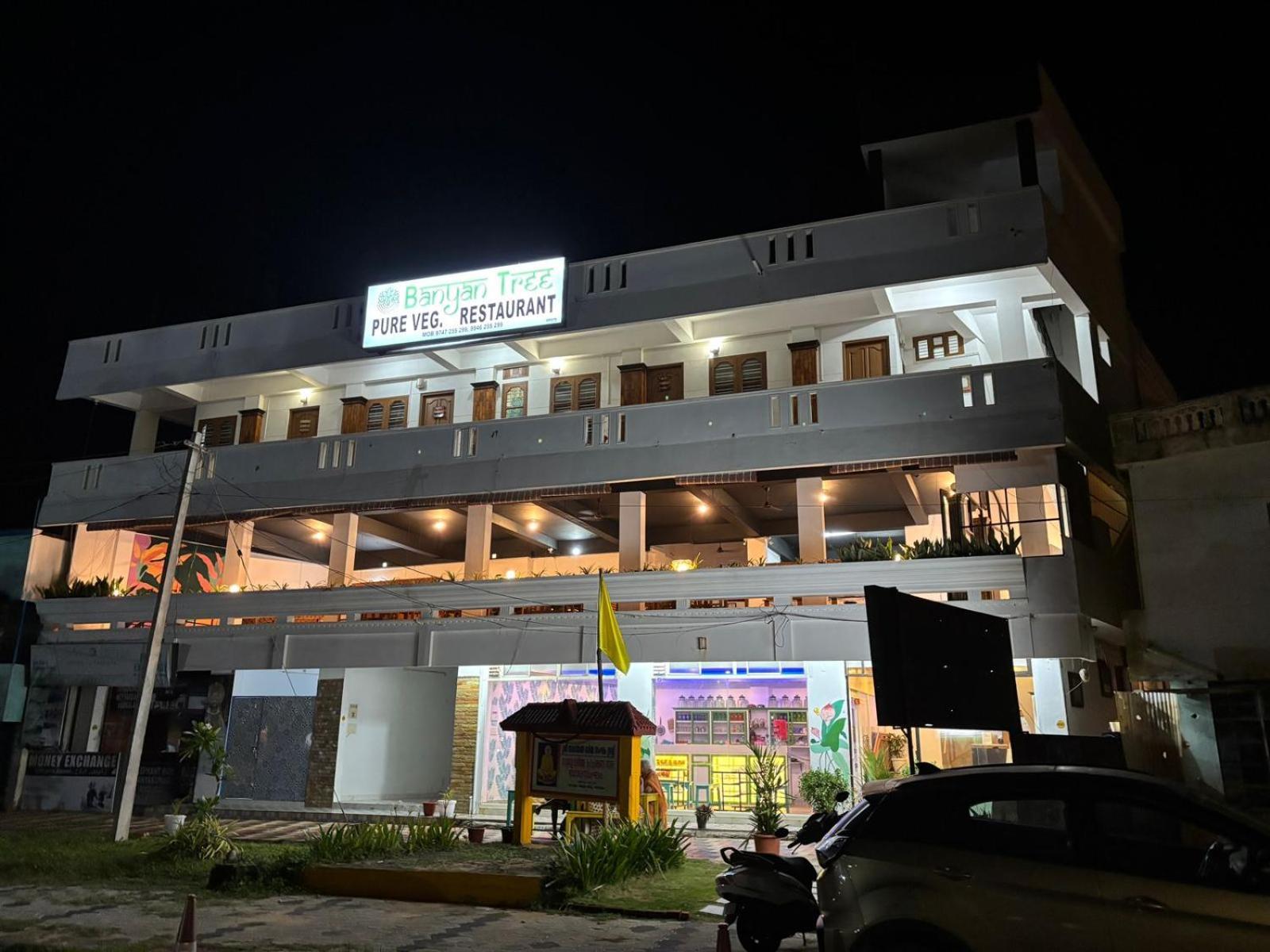 Banyan Tree Samudra Hotel Kovalam Exterior photo